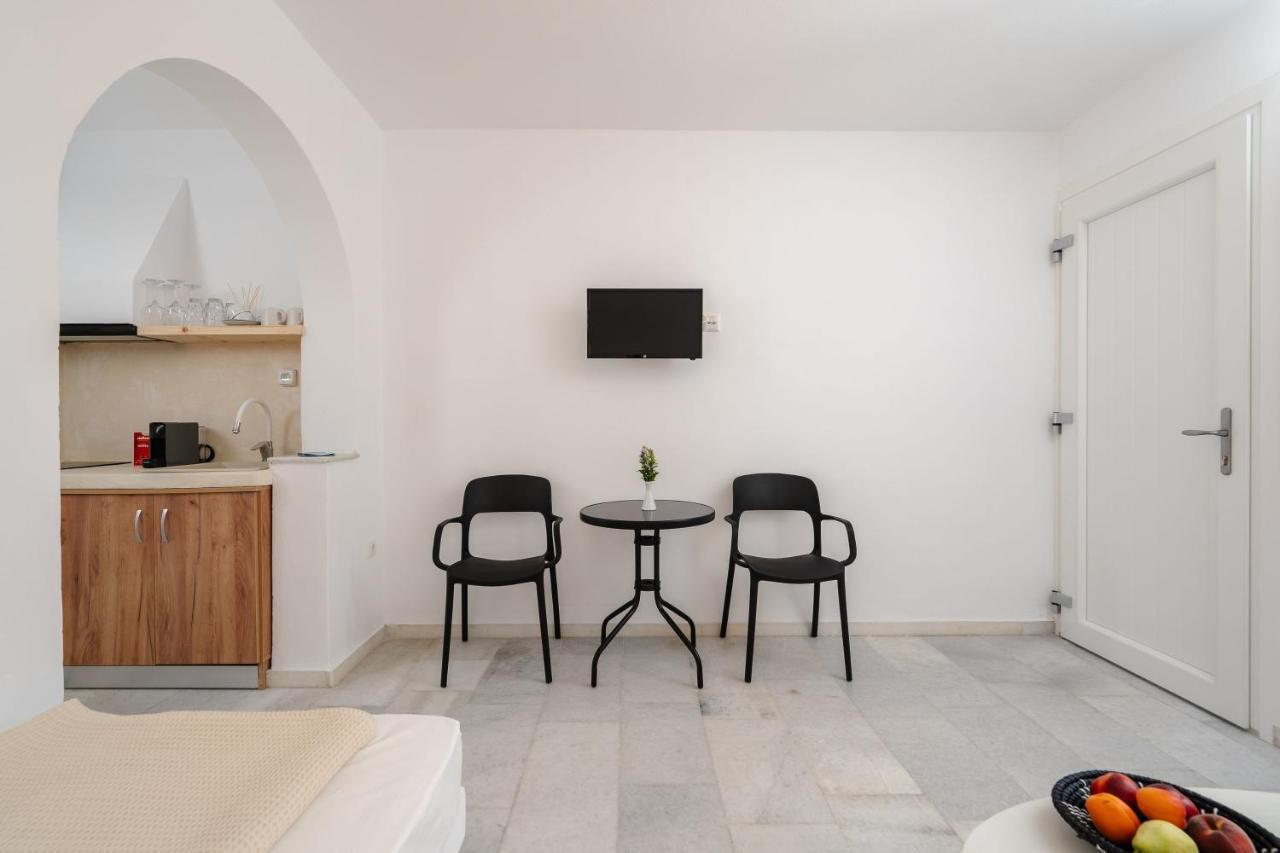 Celestial Seaview Apartments- Apollon Naxos City Extérieur photo